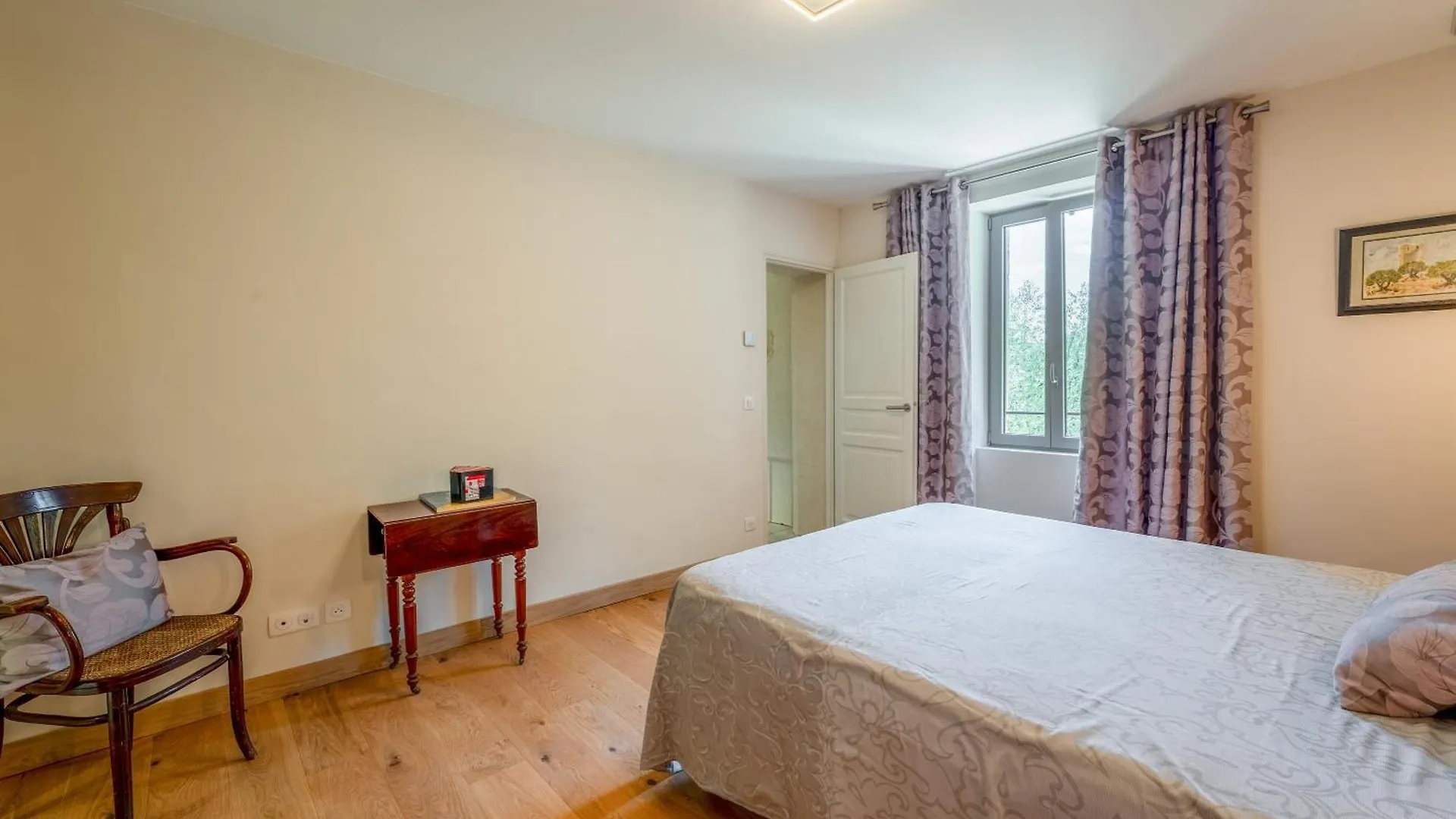 Maison D'Hote - La Colline Solérieux Pensjonat